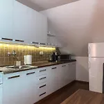 Apartmanovy Dom Adriana * ツベレツ