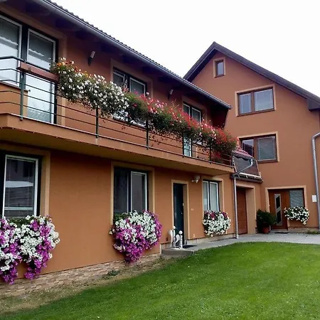 Apartmanovy Dom Adriana Apartment *