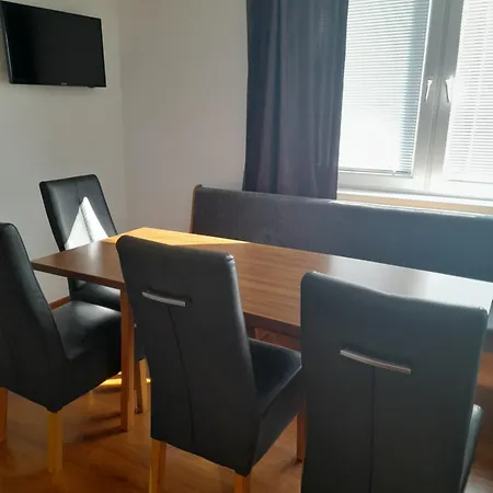 Apartmanovy Dom Adriana Apartment