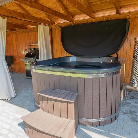 Apartmanovy Dom Adriana شقة *