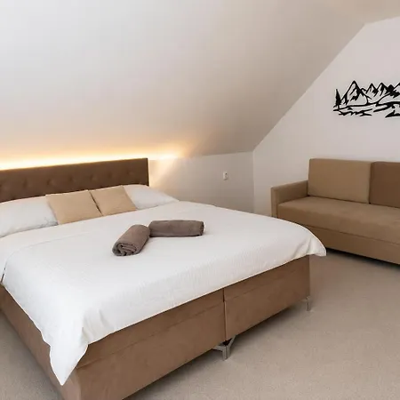 Apartmanovy Dom Adriana شقة