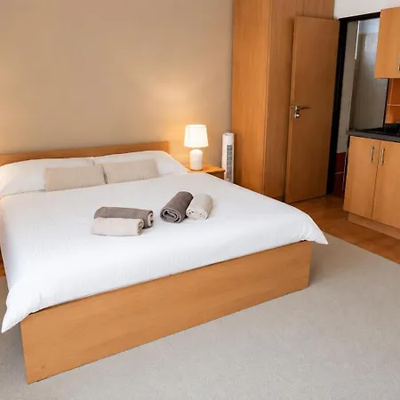 شقة Apartmanovy Dom Adriana
